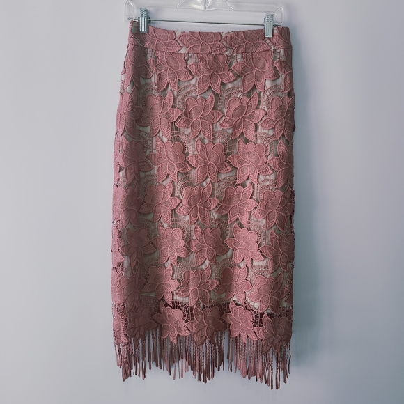 Alice + Olivia Strand Floral Lace Fringe Midi Skirt Pink Size 6 - Picture 3 of 8